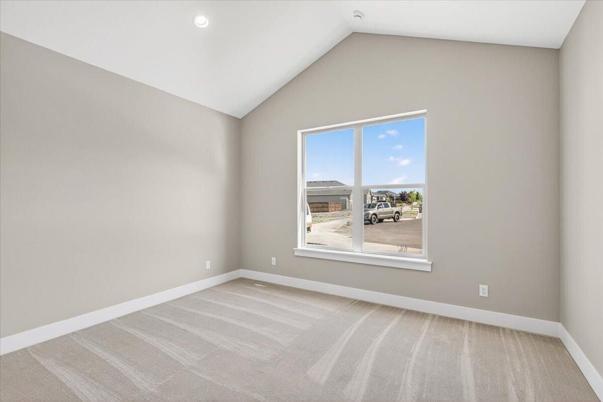 3304 Tree Top Drive. Medford, OR 97504
