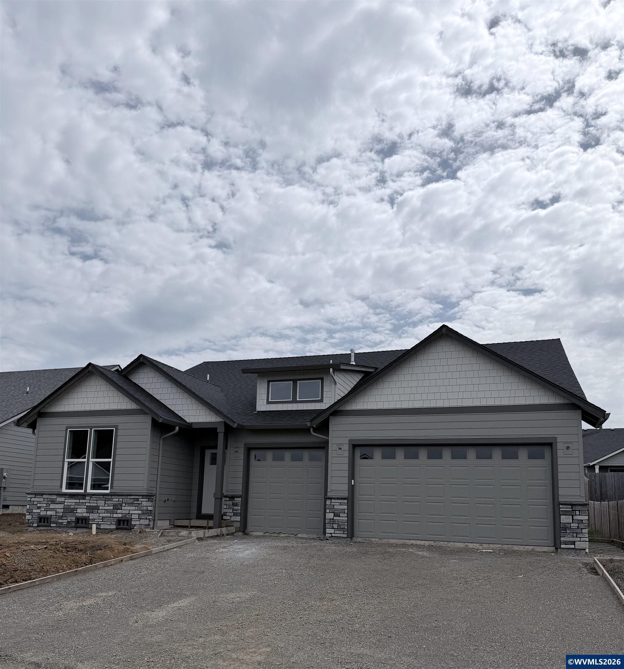 462 Ne Cedar St. Sublimity, OR 97385