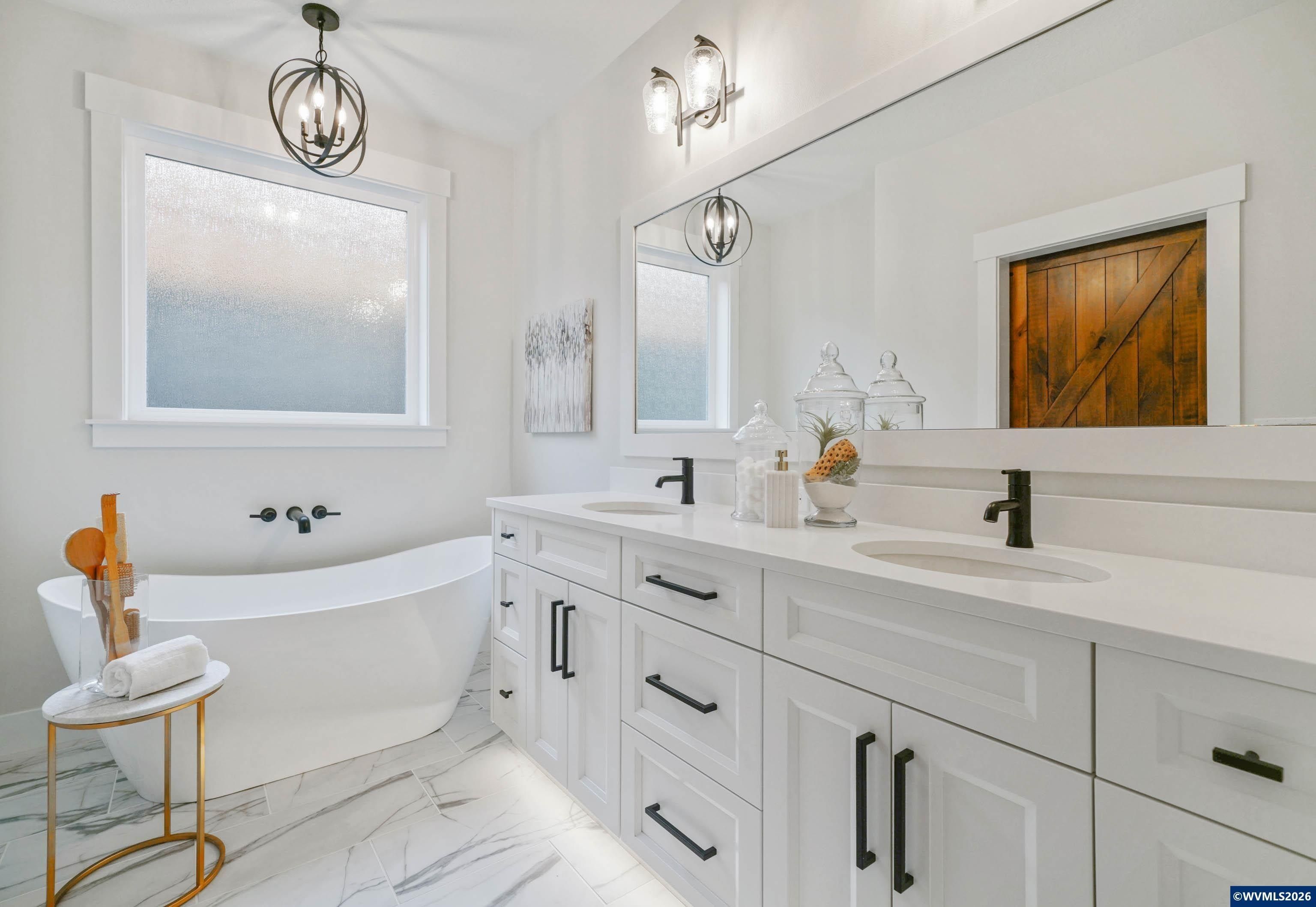 747 Emily Grace Ln Se. Salem, OR 97306