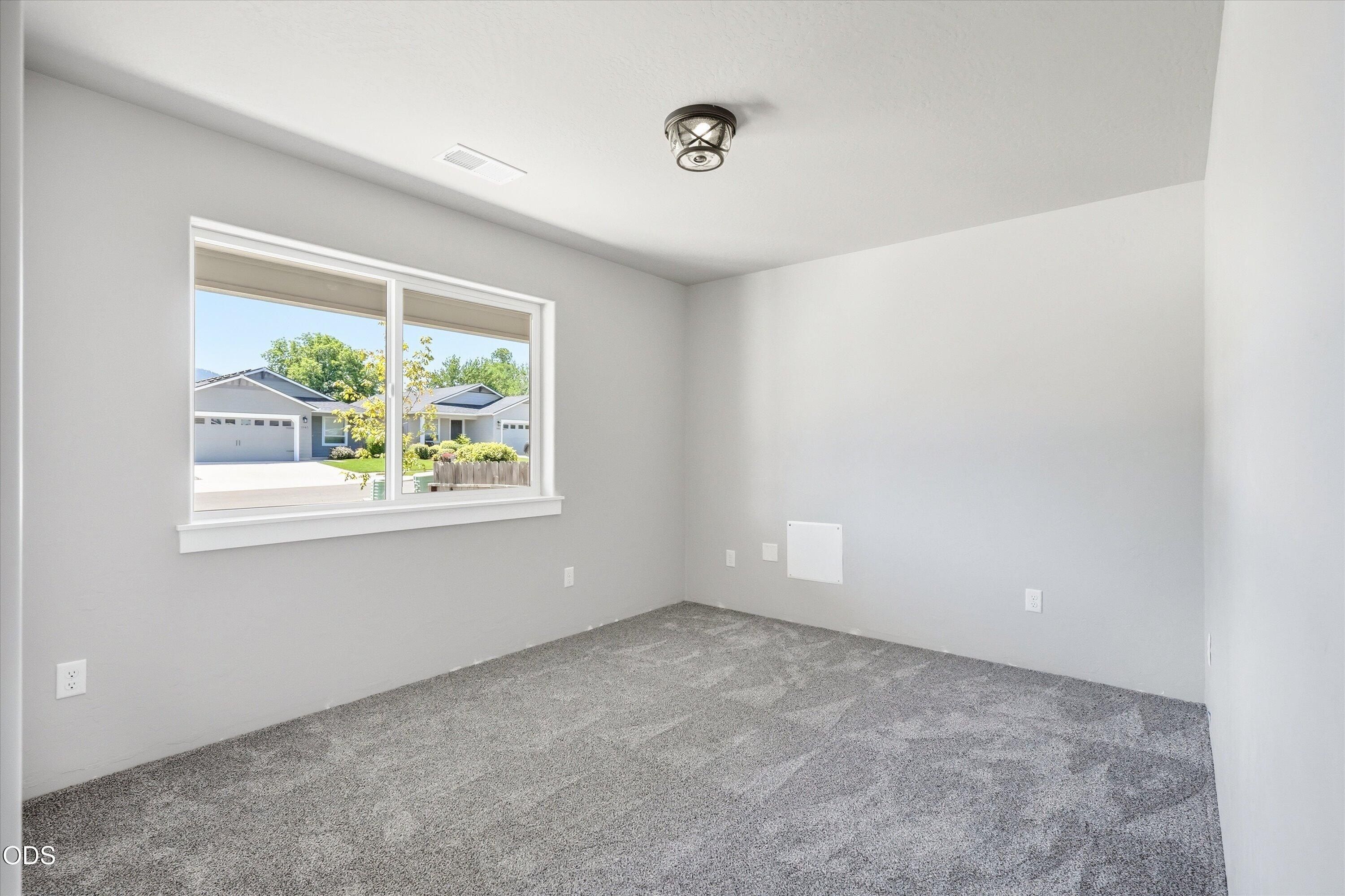 1834 Ingram Lane. Medford, OR 97501