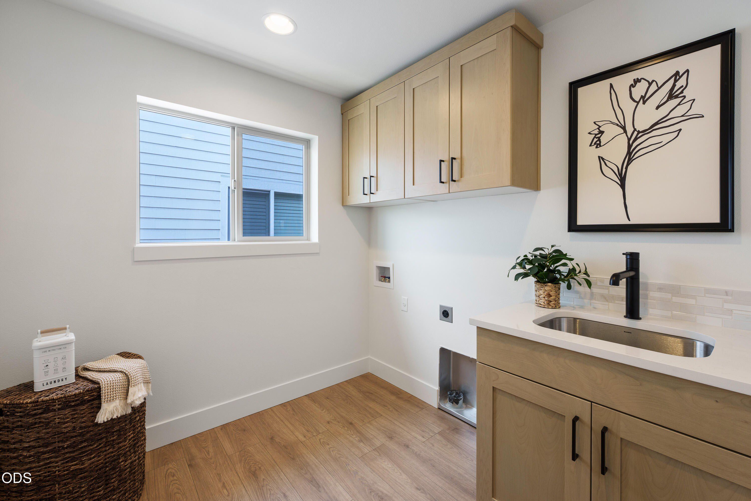 21177 Ne Beall Drive. Bend, OR 97701