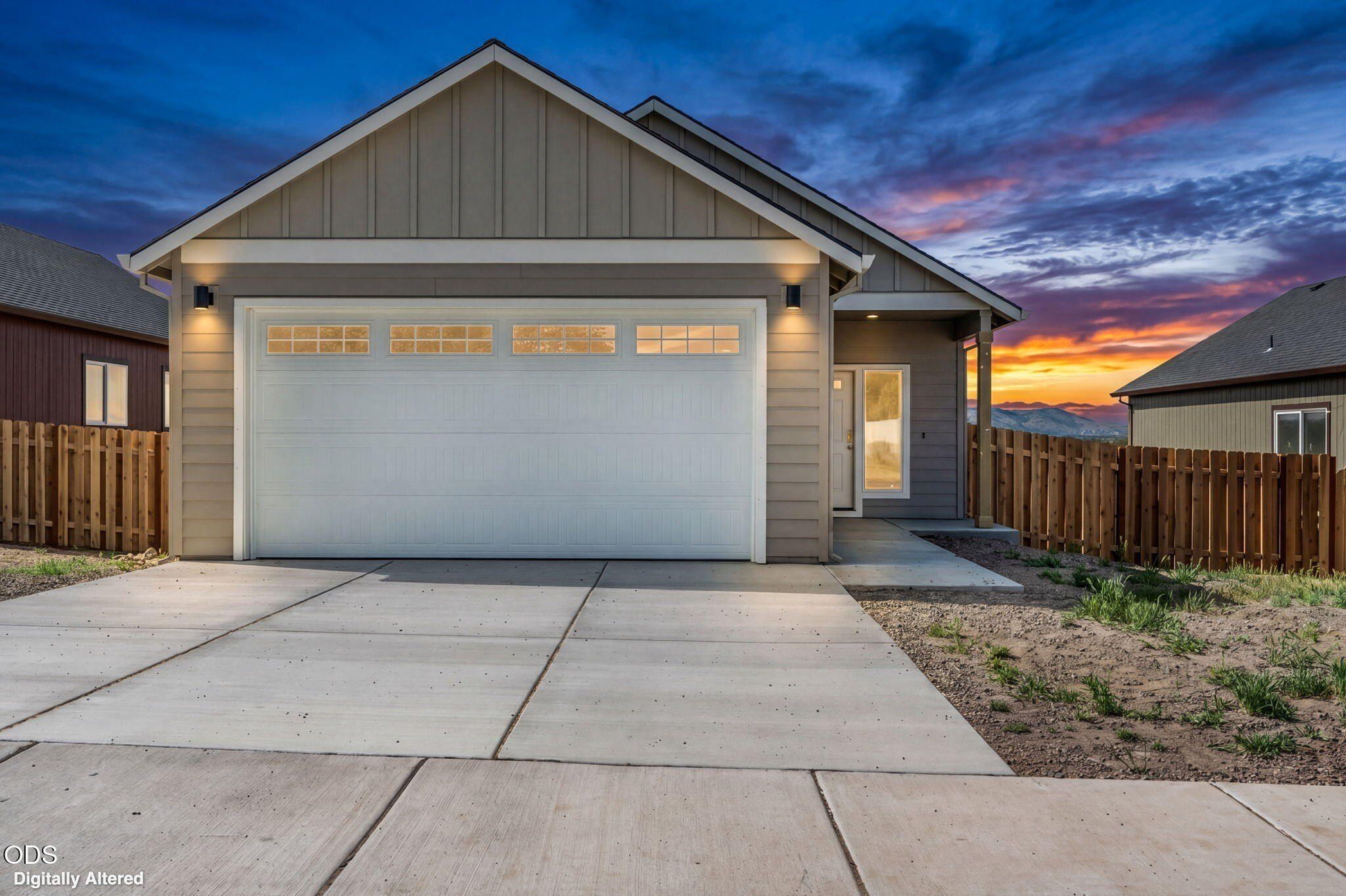 Sw 6Th Street. Metolius, OR 97741