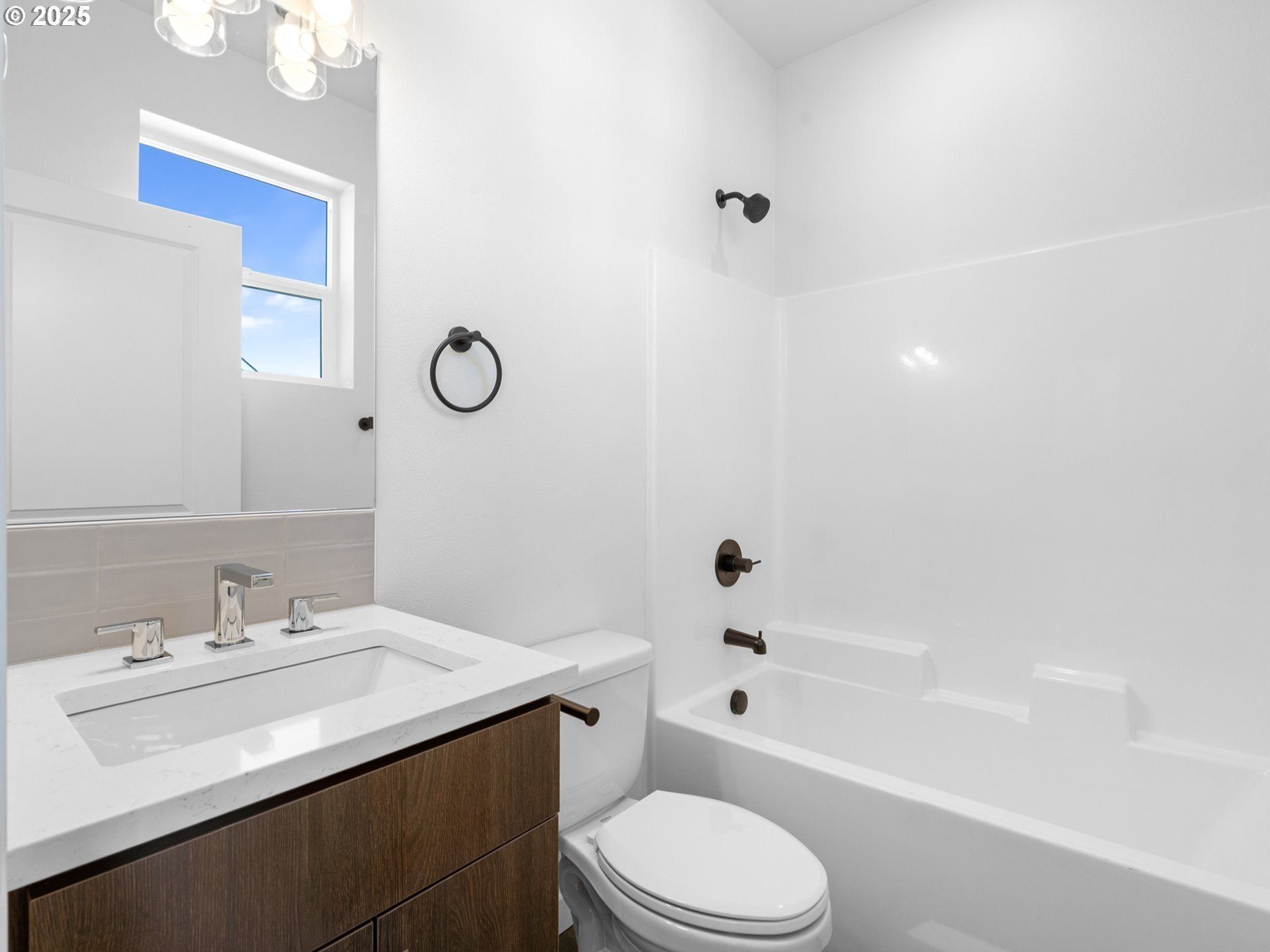 3282 Se 115Th Ave. Portland, OR 97266