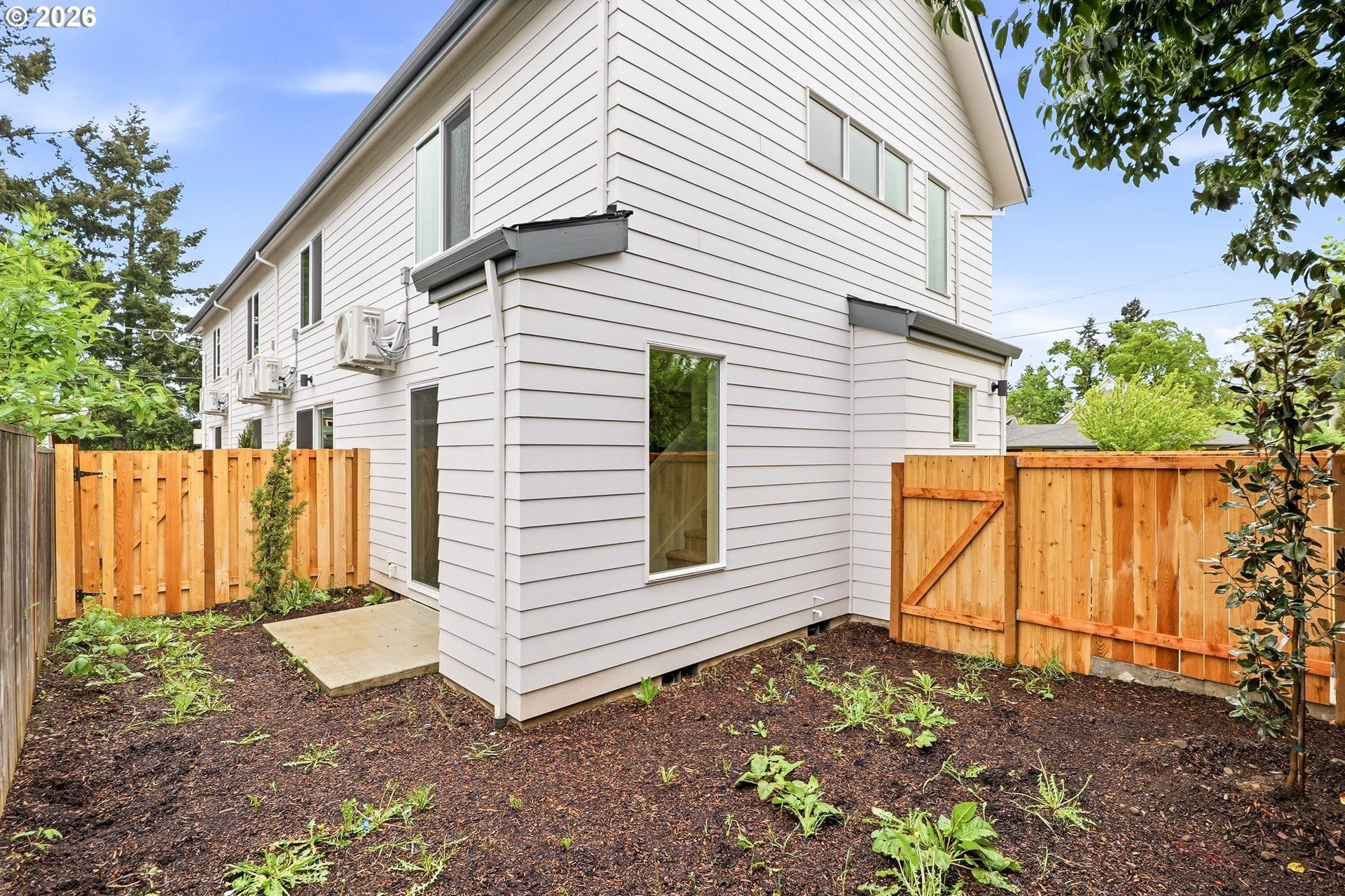 6794 Se Insley. Portland, OR 97206