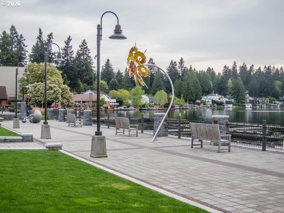 4342 Sunset Dr. Lake Oswego, OR 97035