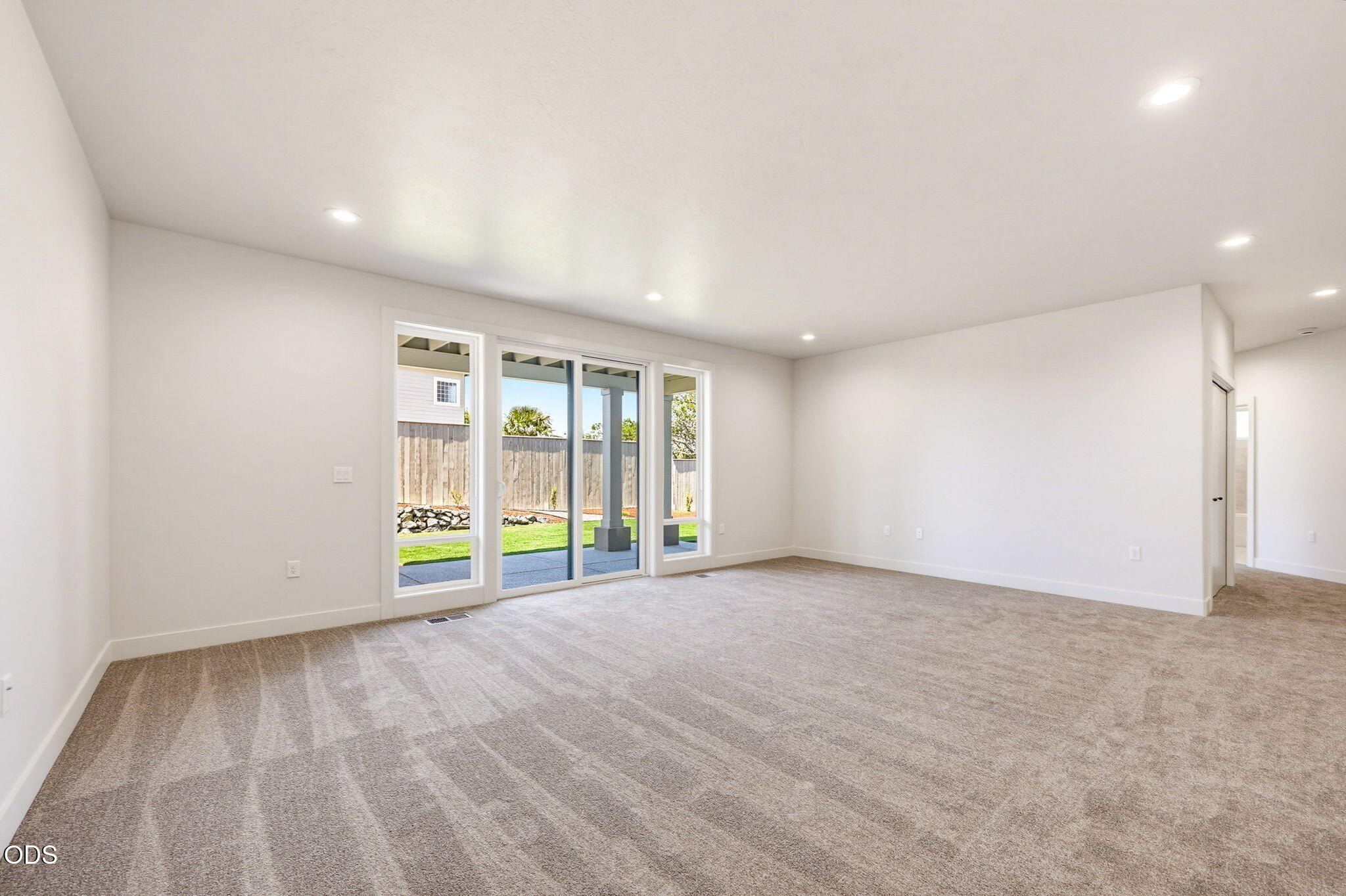 5609 Fallbrook Lane. Medford, OR 97504