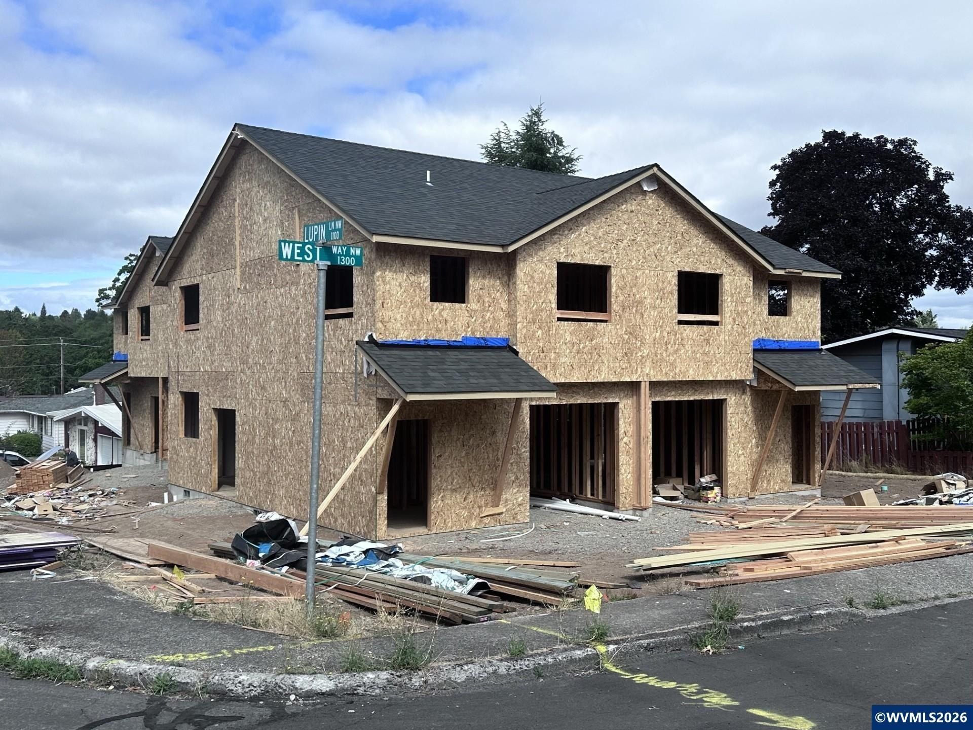 Lupin Ln Nw. Salem, OR 97304