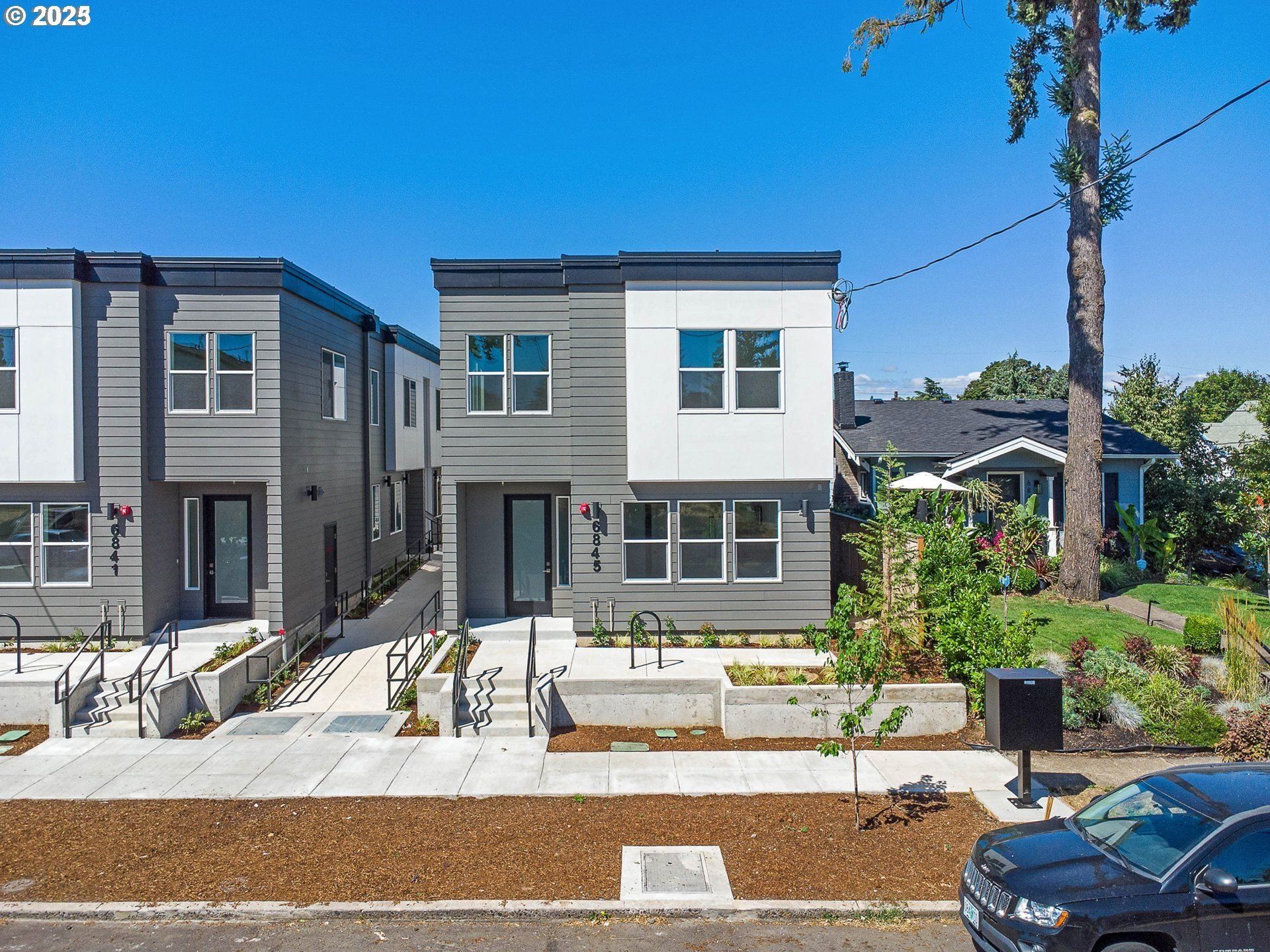 2425 Ne Alberta St. Portland, OR 97211