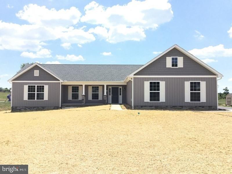 10937 Deerwood Drive. Mercersburg, PA 17236