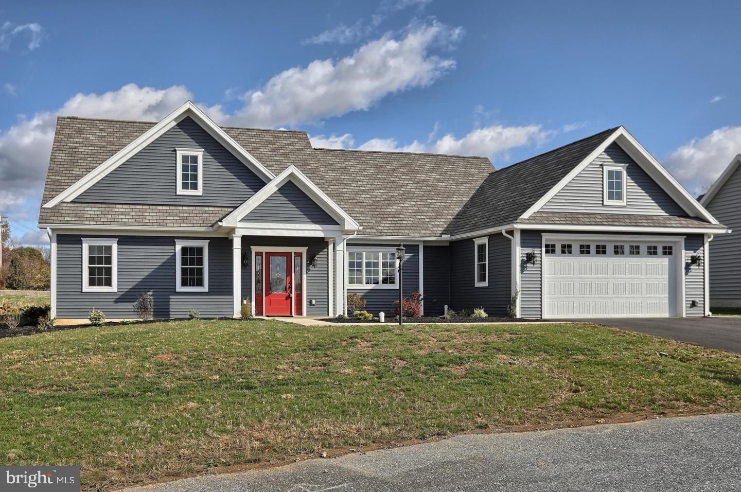 1004 Allwein Drive. Lebanon, PA 17042
