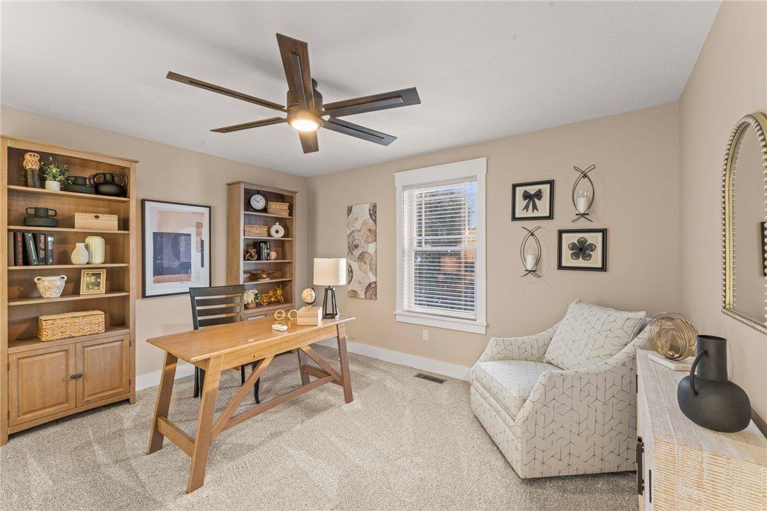 108 Anderson Station. Venetia, PA 15367