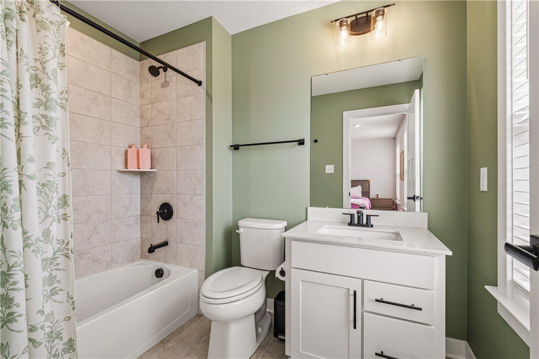 6032 Hadley Farms Ln. Baden, PA 15005