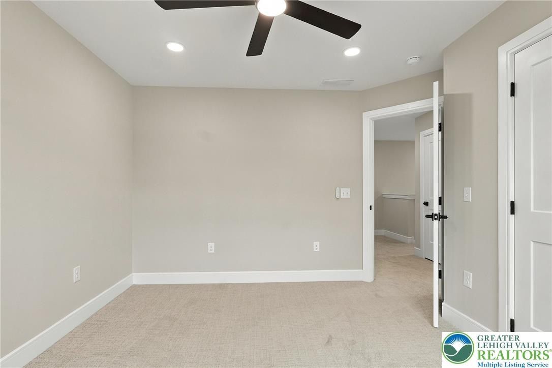 824 Hunter Street. Catasauqua, PA 18032