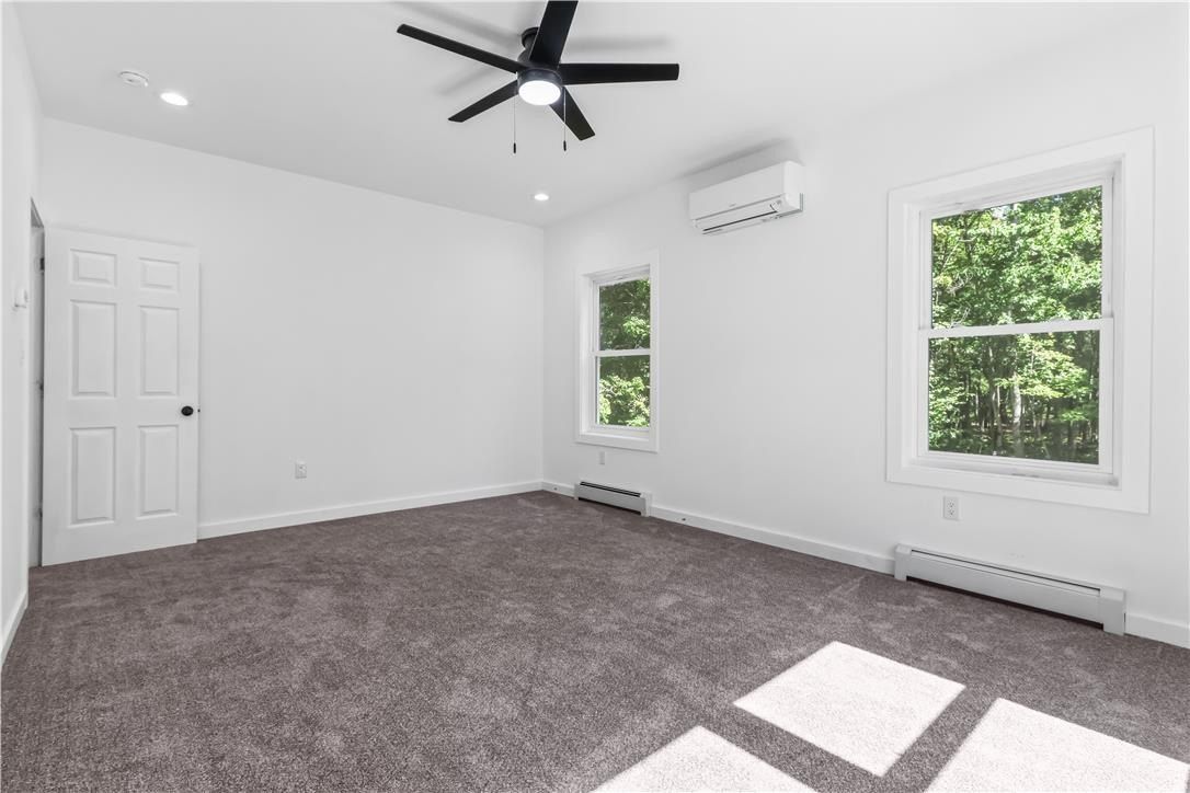 115 Deer Path Lane. Pocono Summit, PA 18346