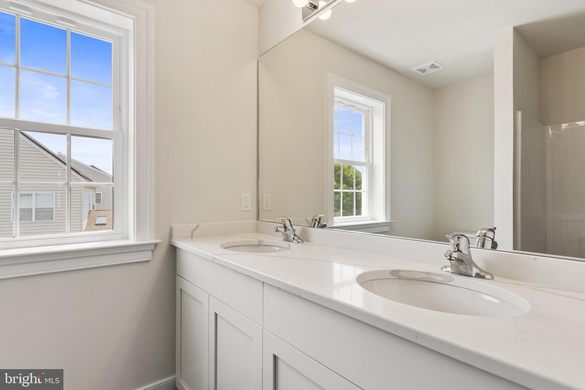 11010310 Beaumont Drive. Oxford, PA 19363
