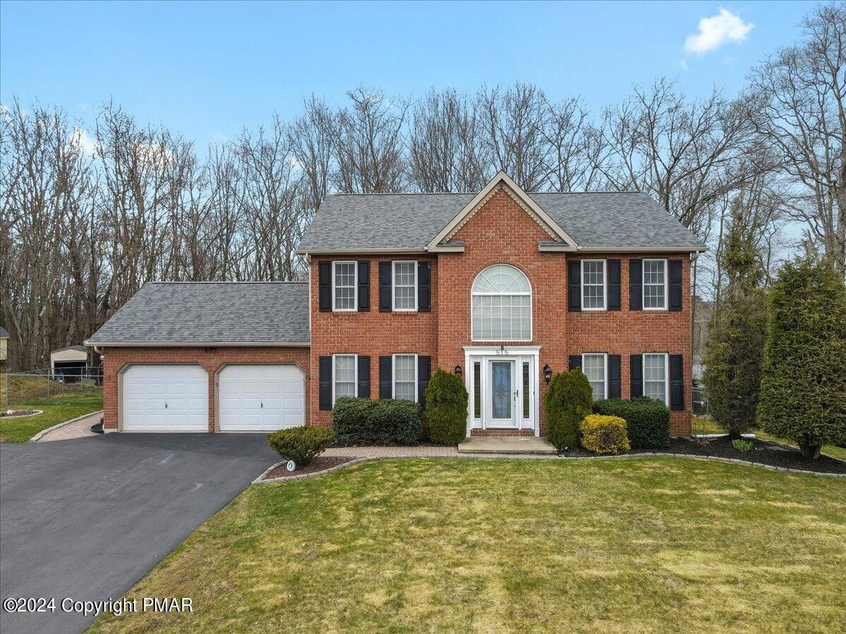 515 Stone Hedge Place. Mountain Top, PA 18707