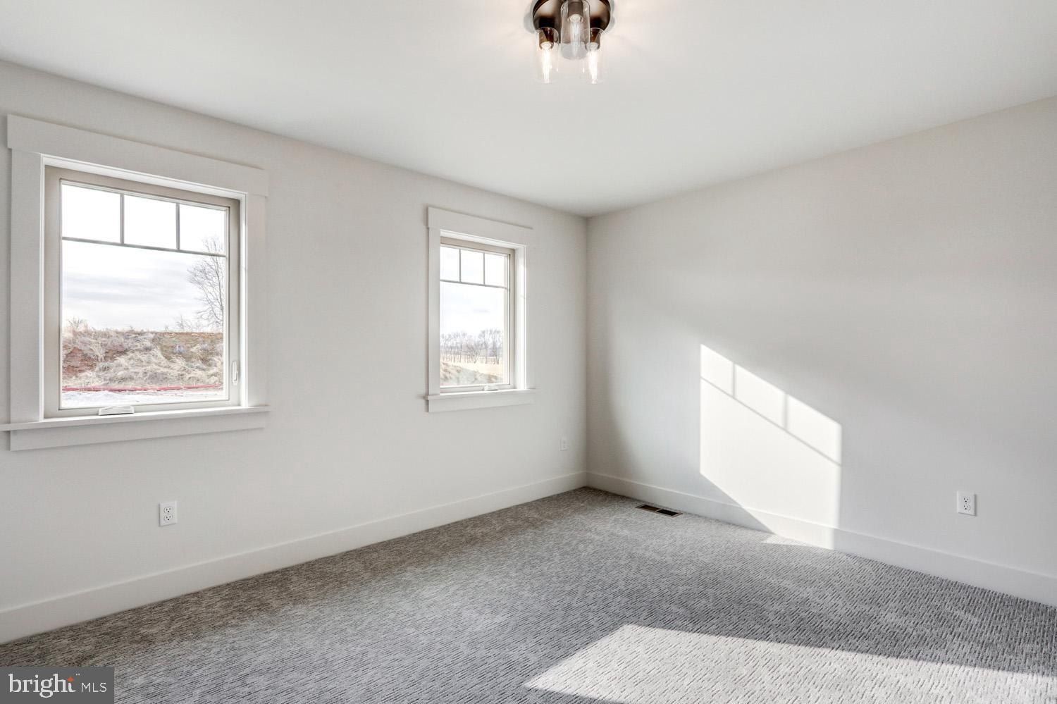 205 Parkside Place. Lancaster, PA 17602