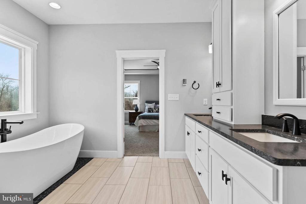 5330 Wilshire Road. Harrisburg, PA 17112