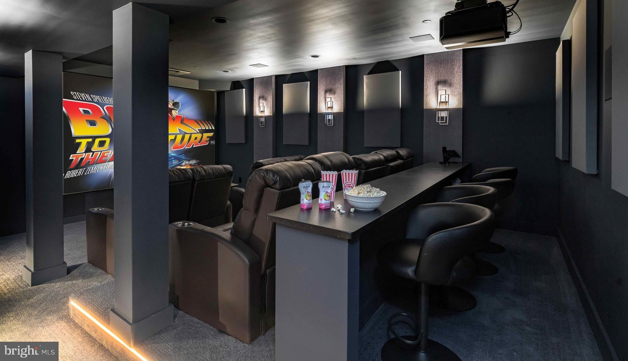 385 Port Royal Avenue. Philadelphia, PA 19128