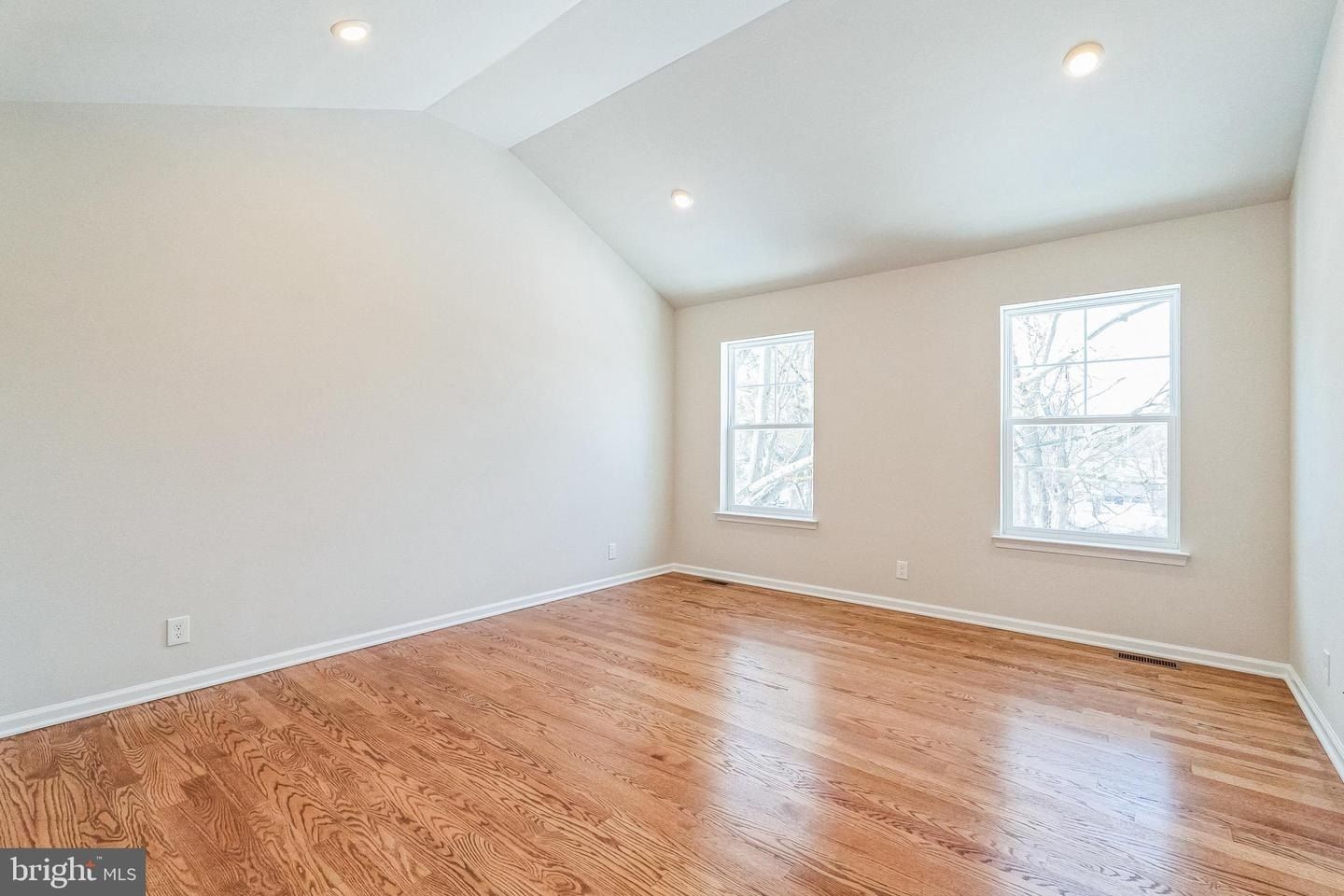 956 Mount Pleasant Ave. Wayne, PA 19087