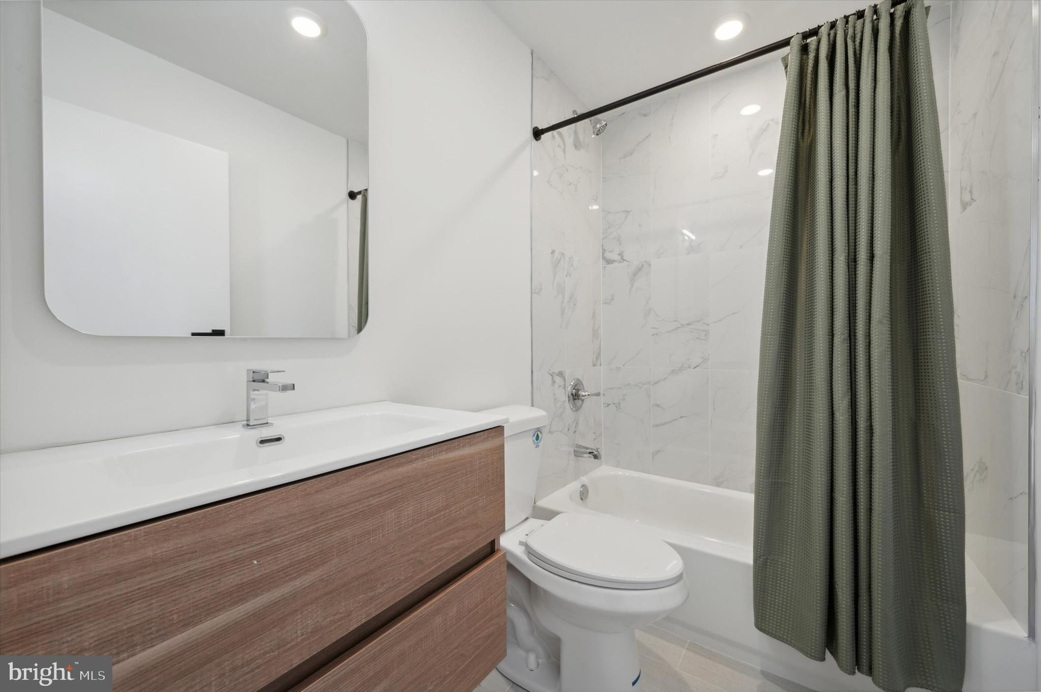 436 Diamond Street. Philadelphia, PA 19122