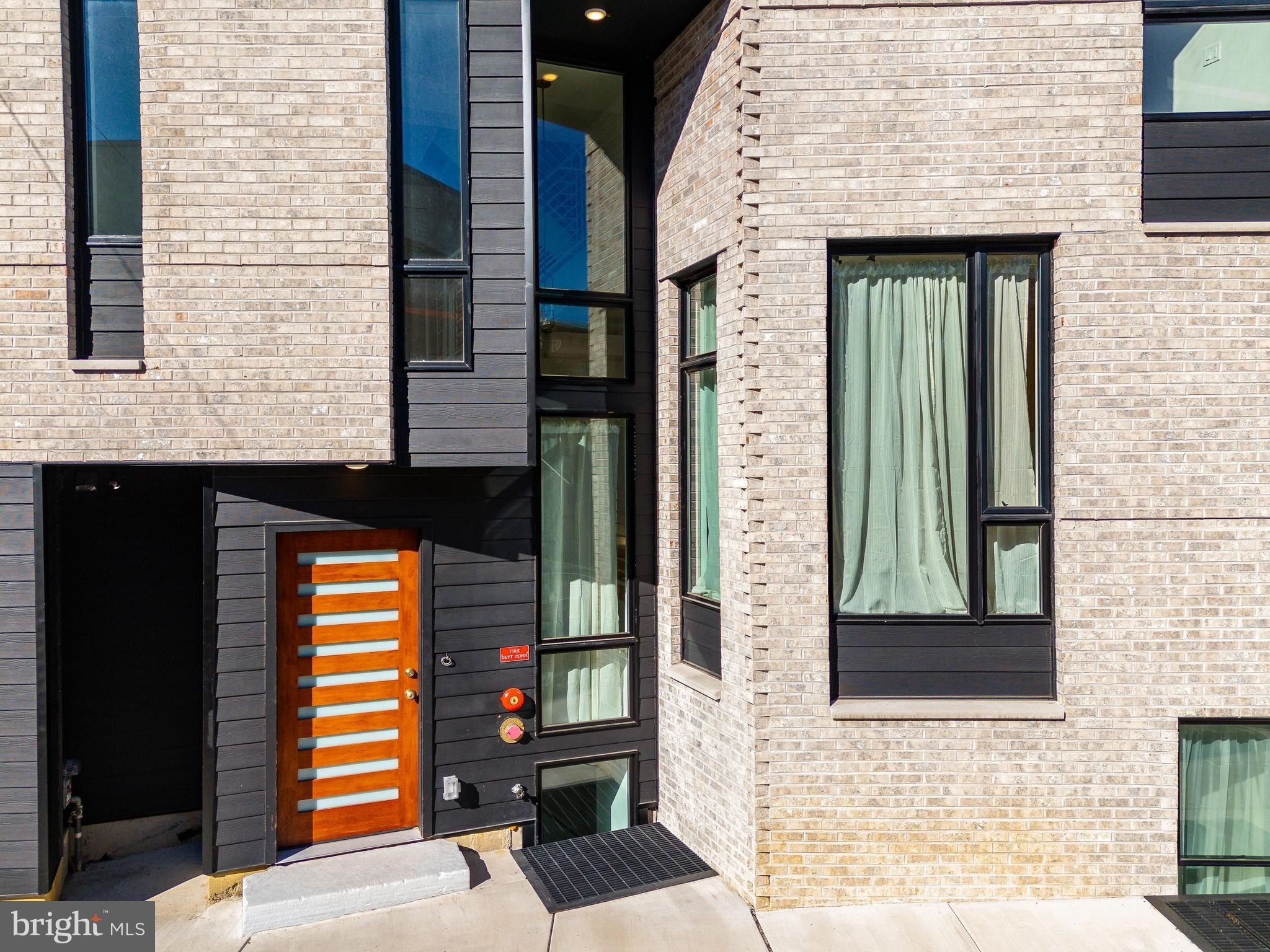 1607 Germantown Avenue. Philadelphia, PA 19122