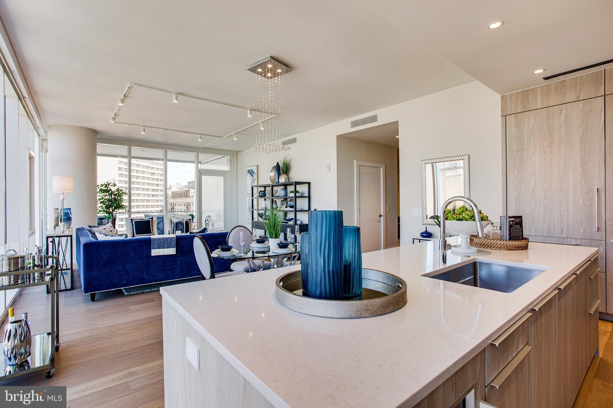 301 S Broad Unit 801. Philadelphia, PA 19107