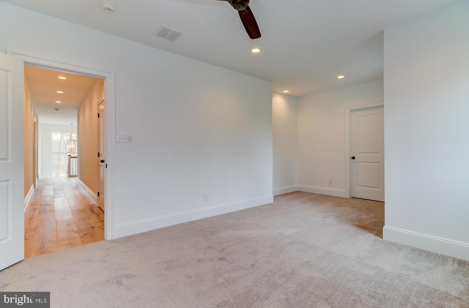 10 Laurel Circle. Malvern, PA 19355