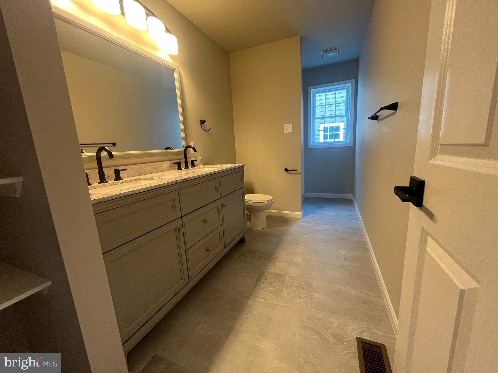 305 Grandview Ave. Waynesboro, PA 17268