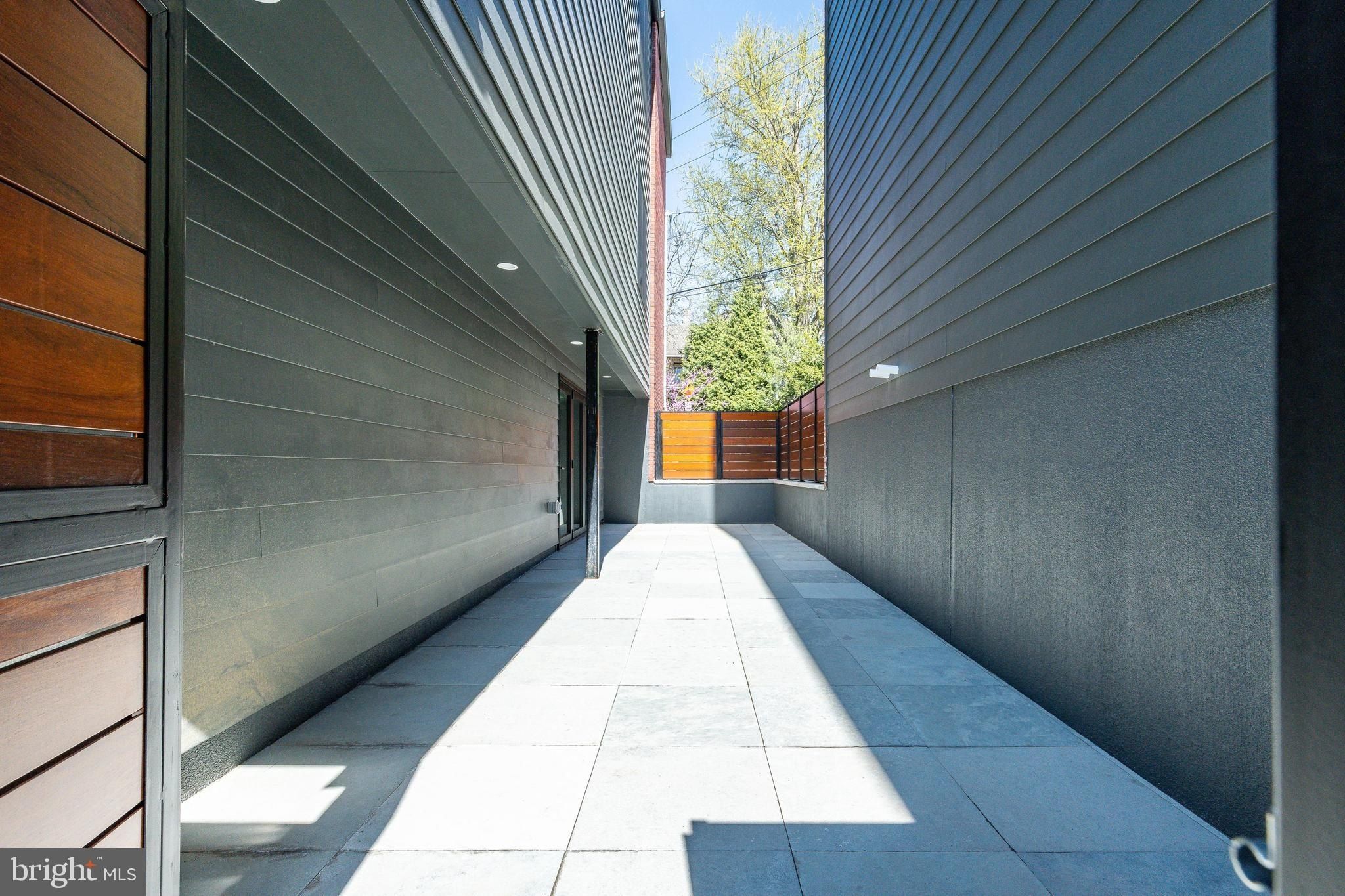 112 Righter Street. Philadelphia, PA 19128