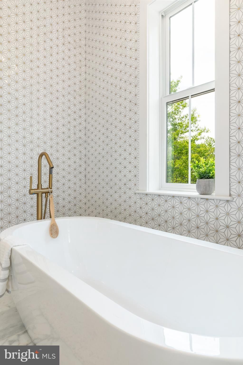 962 Tennis Avenue Unit Residence 1. Ambler, PA 19002