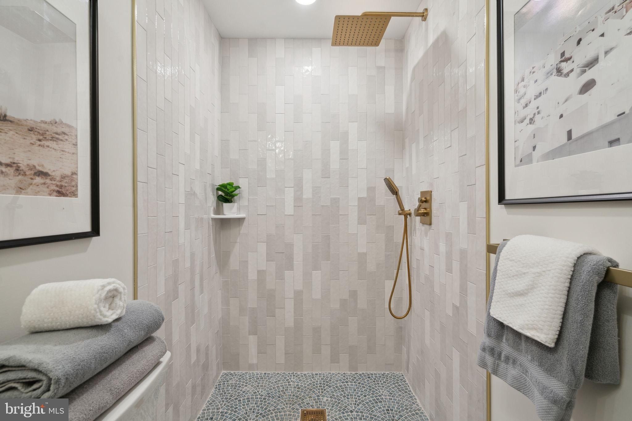 Wigard Reserve Unit 304. Philadelphia, PA 19128