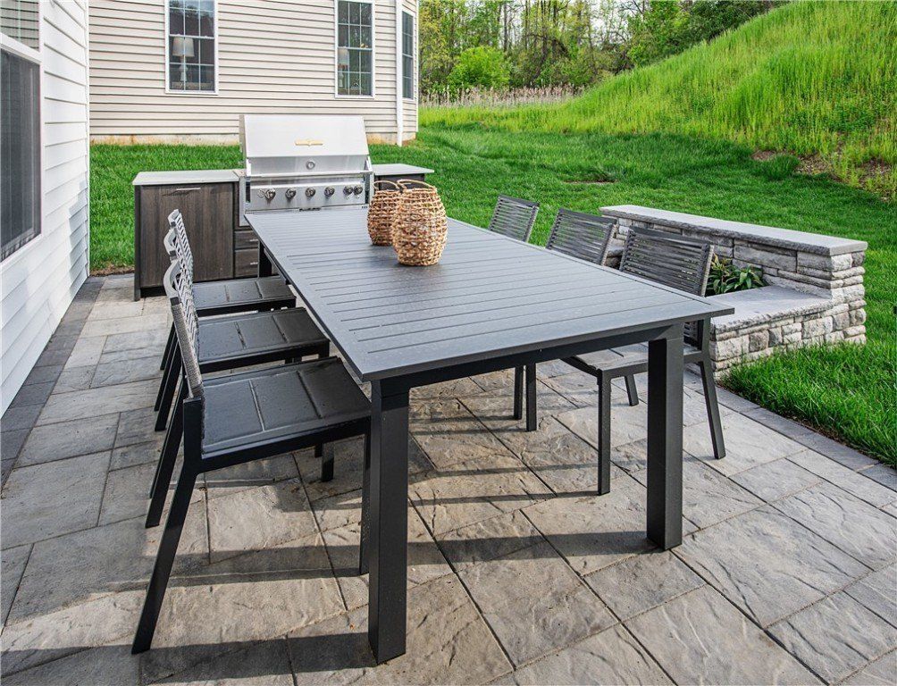 270 Freedom Lane. Allison Park, PA 15101