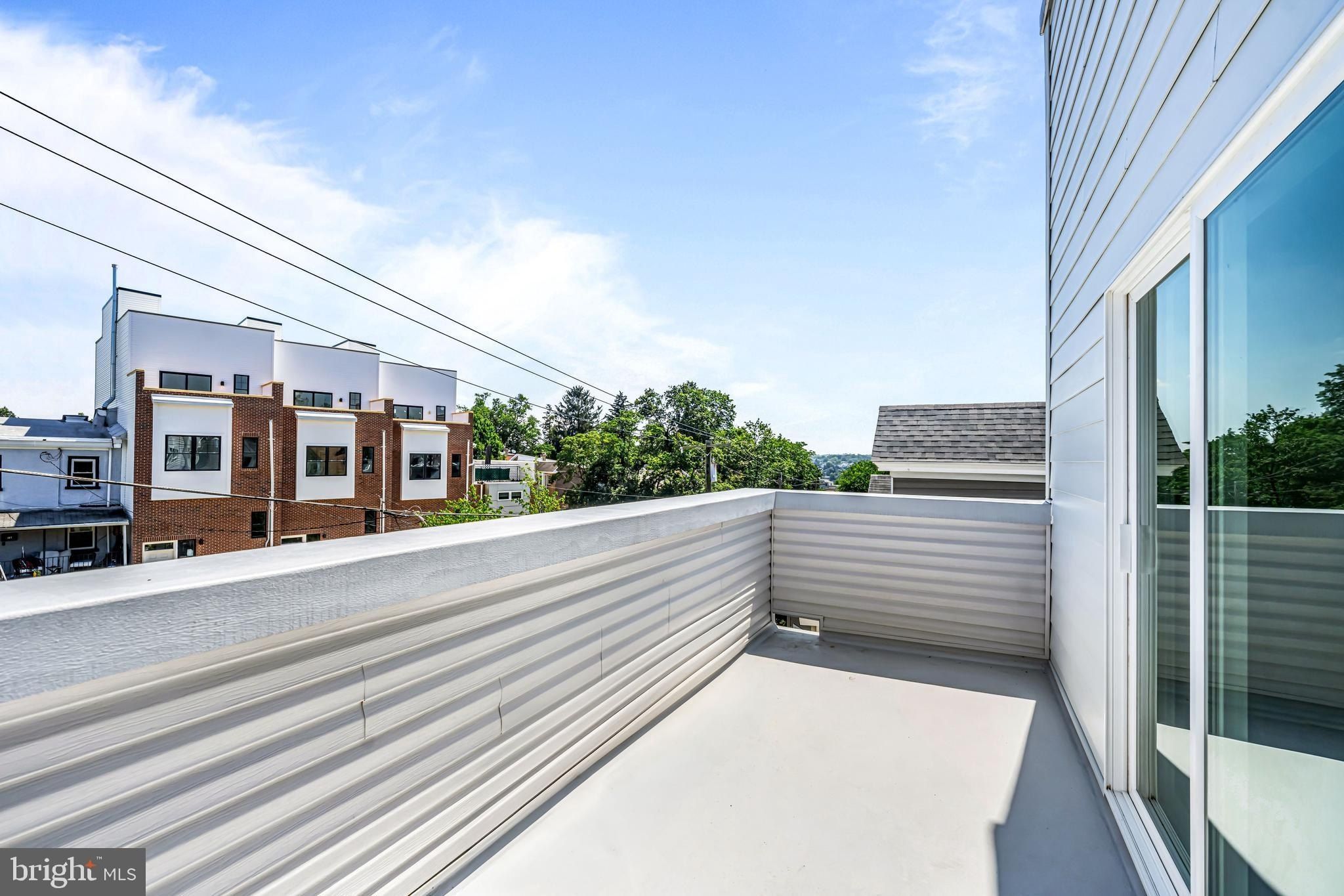 308 Fountain Street. Philadelphia, PA 19128