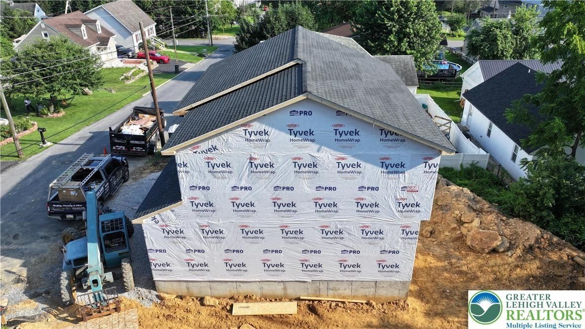 1216 Fretz Avenue. Allentown, PA 18103