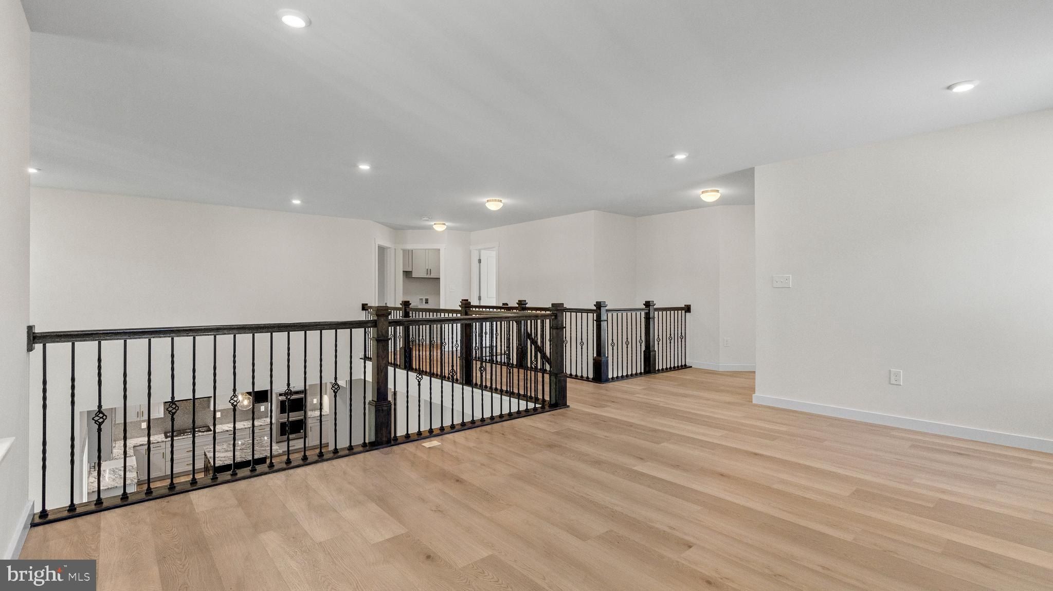 30 Acorn. Elizabethtown, PA 17022