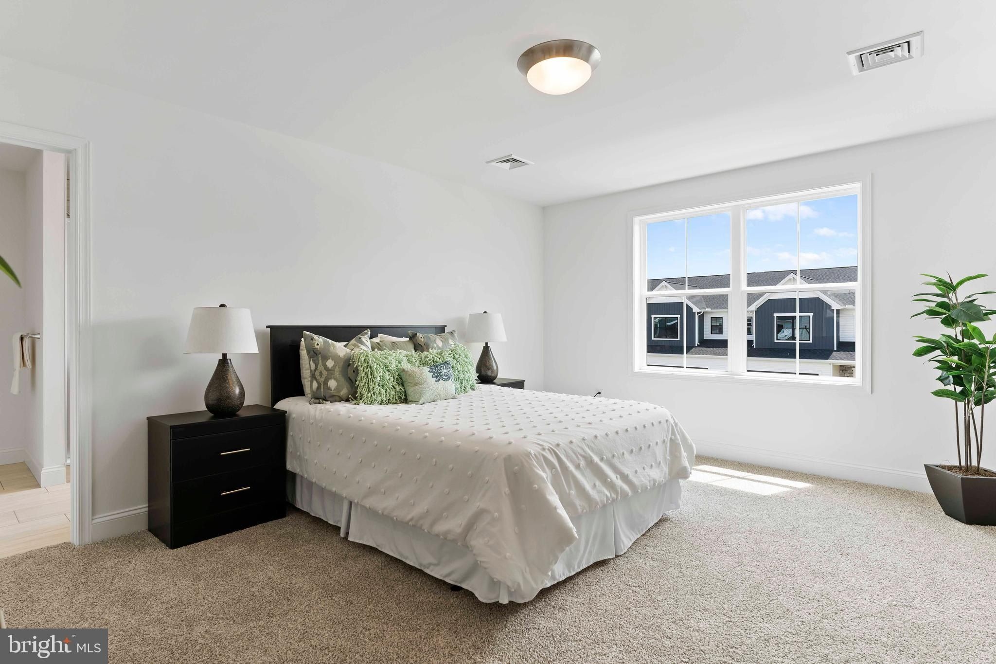 653 Brittany Drive. Mechanicsburg, PA 17055