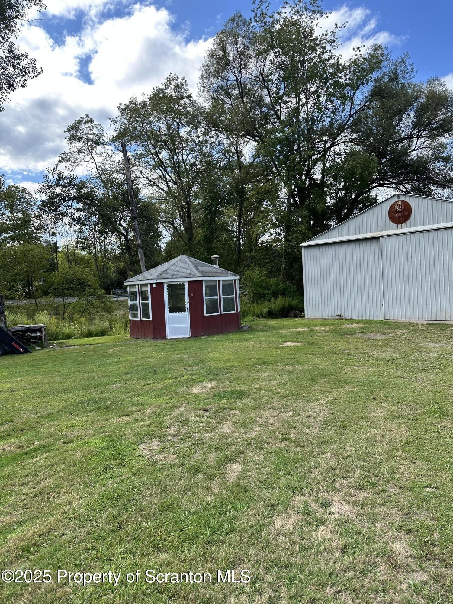 162 Highland Road. Dalton, PA 18414