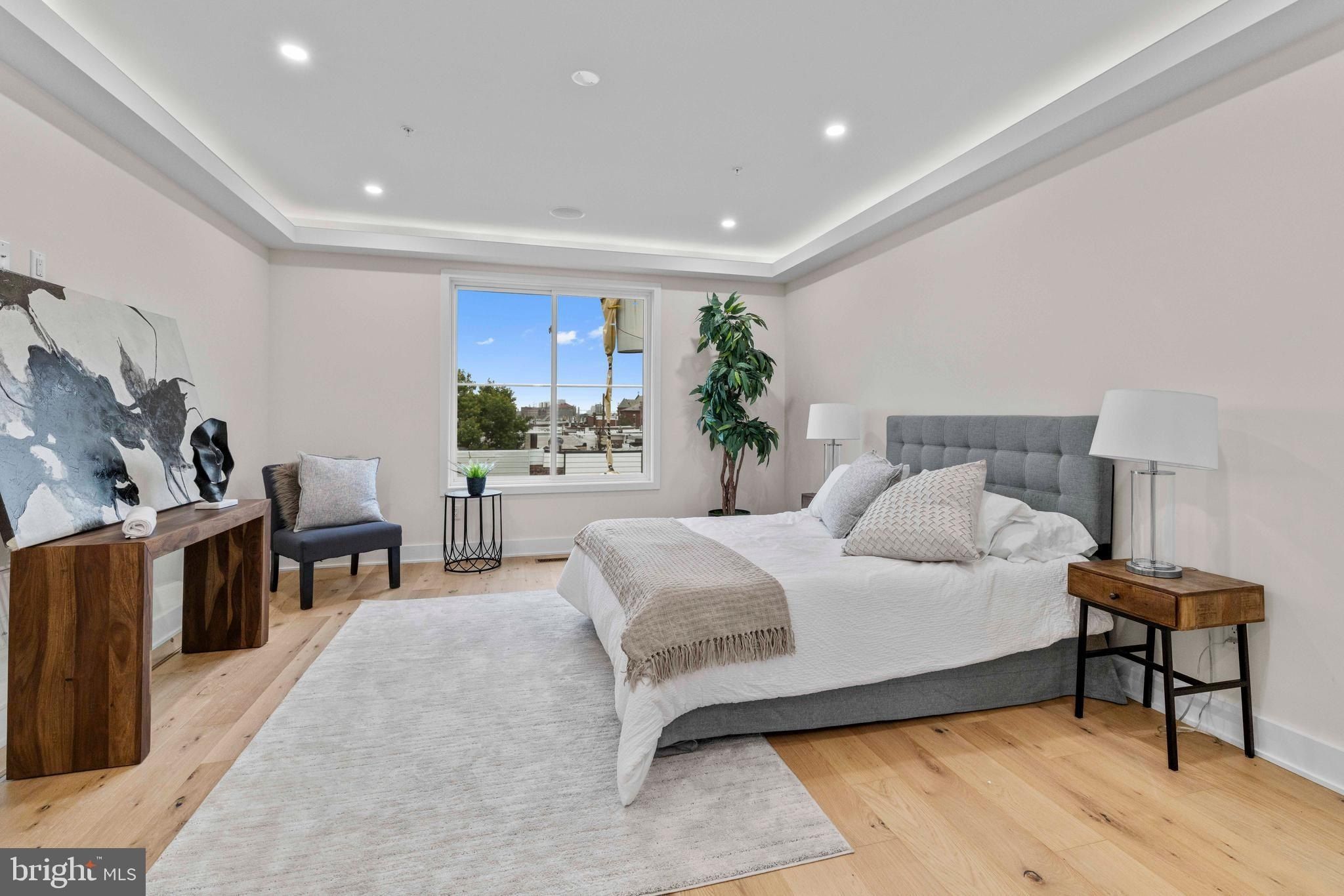 310 W Porter Street. Philadelphia, PA 19148