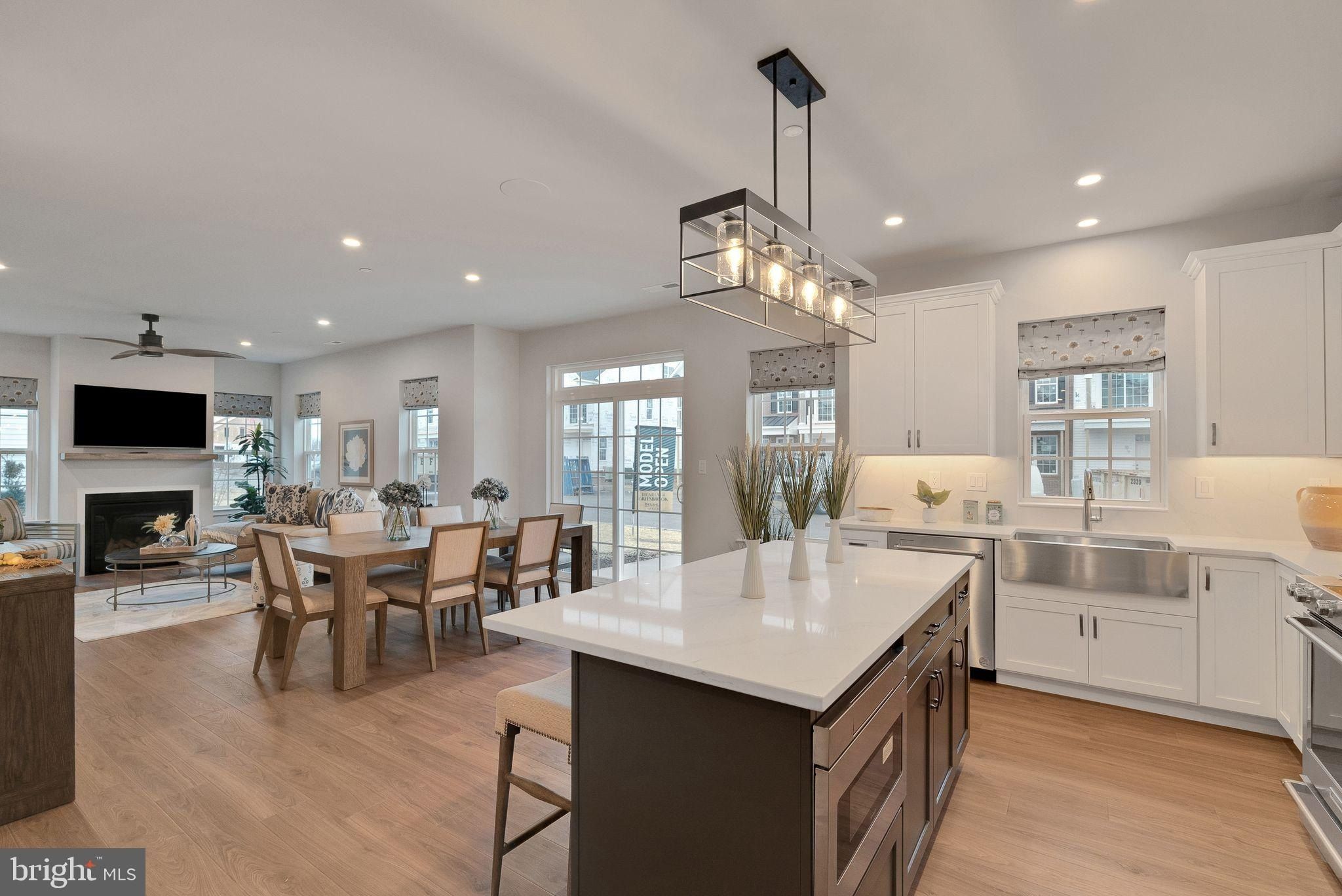 55 Cedar Circle. Levittown, PA 19055