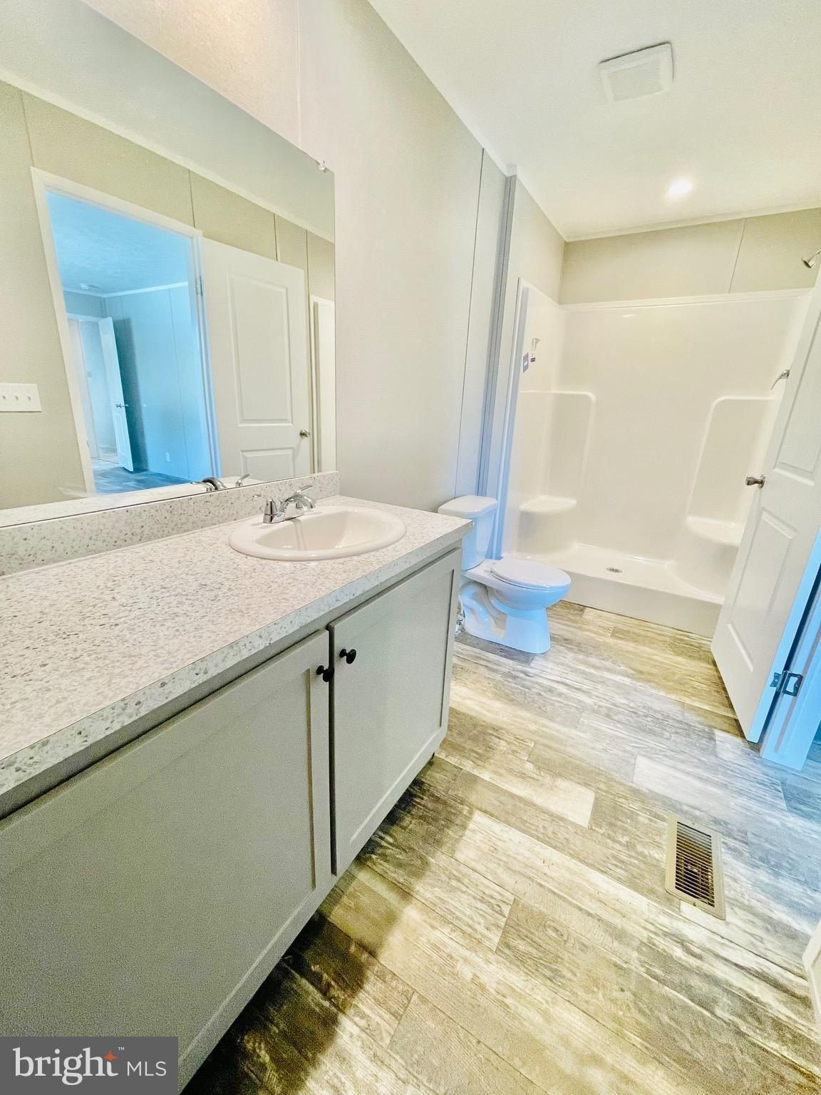 86 Cherokee Avenue. Dover, PA 17315