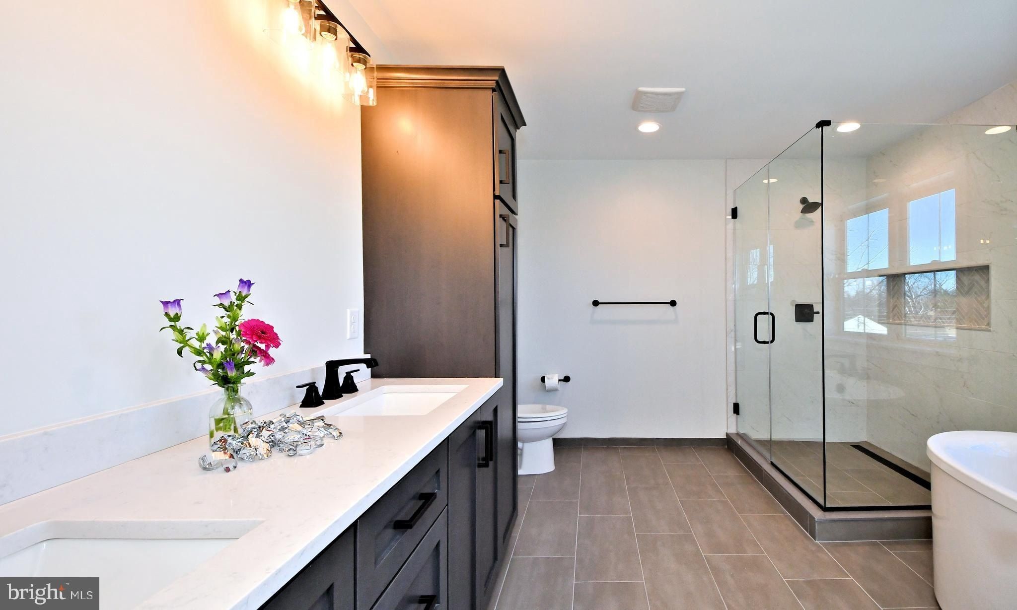 Lenape Drive. Lansdale, PA 19446