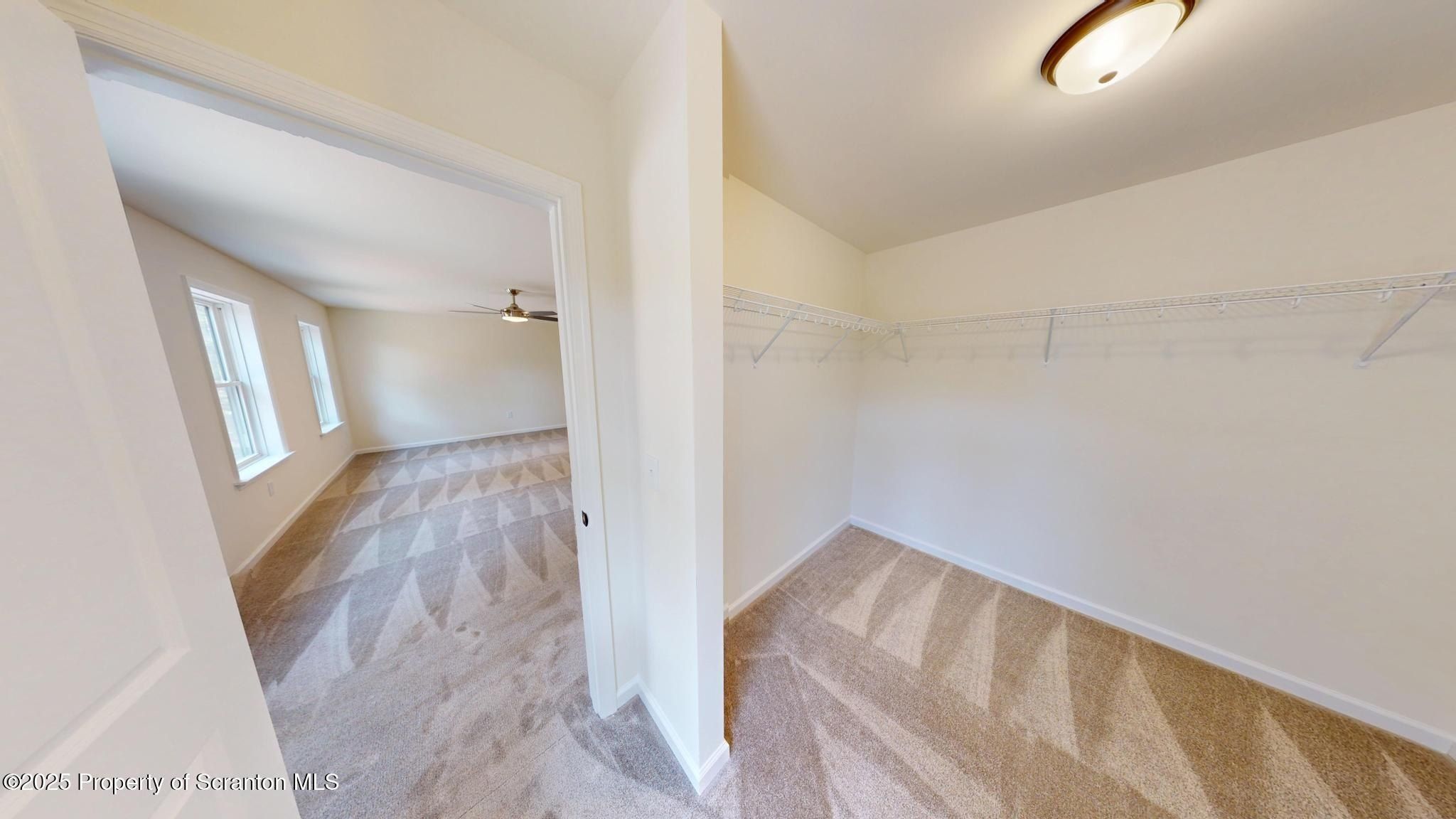 99 Woodland Drive. Jefferson Twp, PA 18436