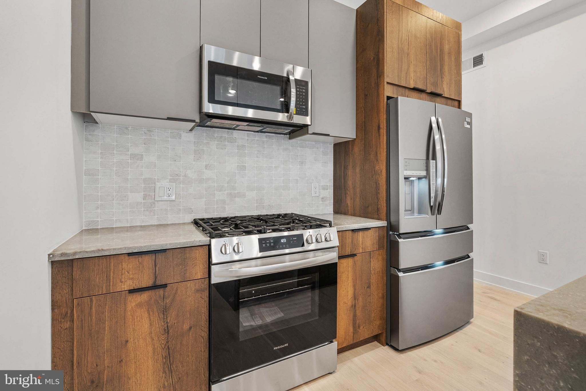 1338 N Franklin Street. Philadelphia, PA 19122