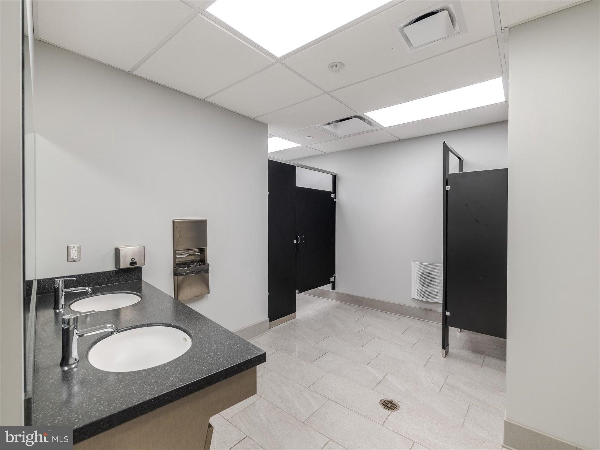 520 W Roosevelt Boulevard. Philadelphia, PA 19120