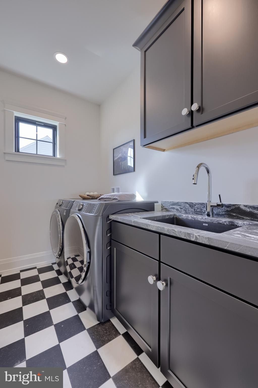 313 Iron Valley Drive. Lebanon, PA 17042