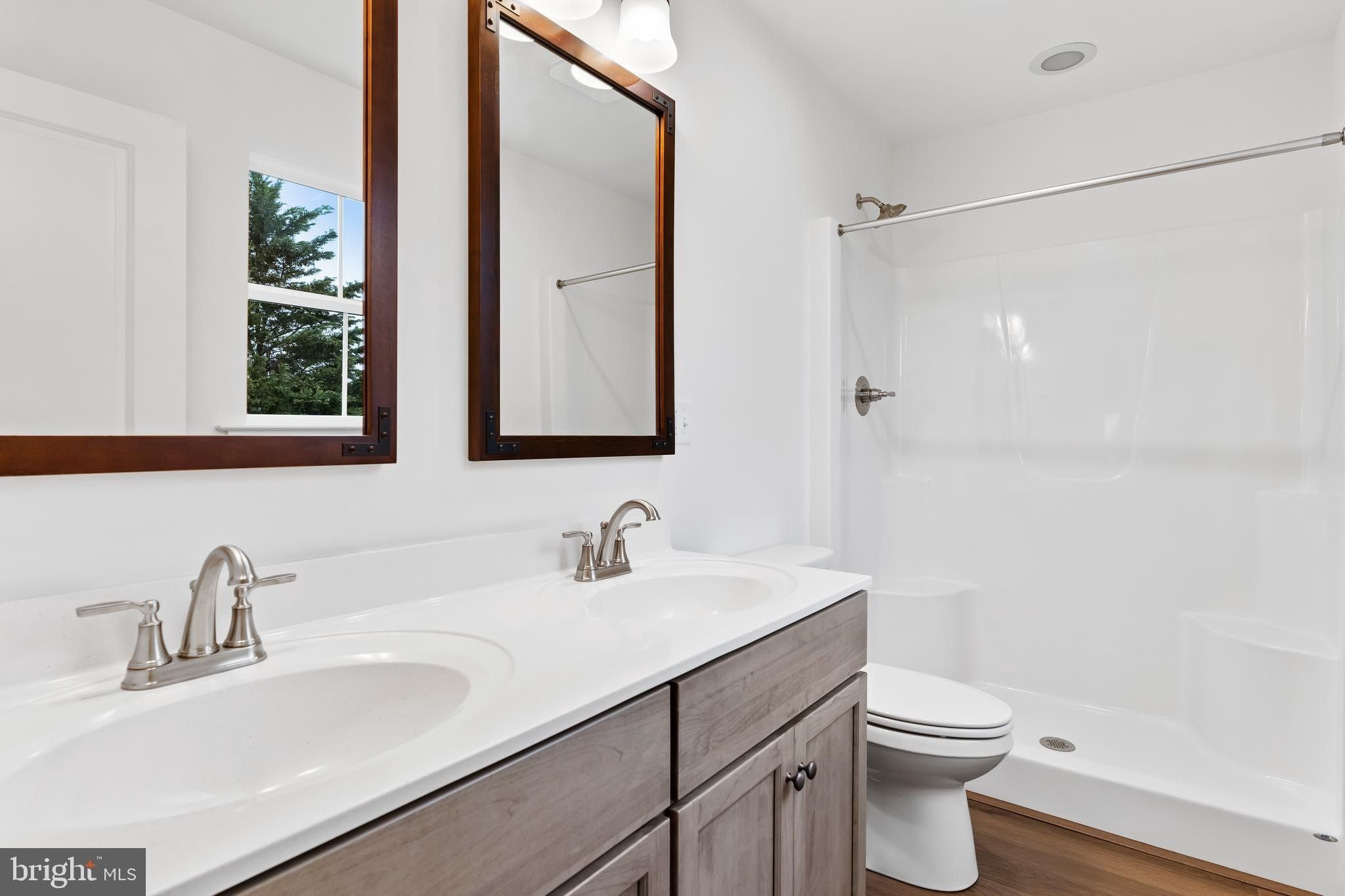 25 Essex Drive. Carlisle, PA 17015