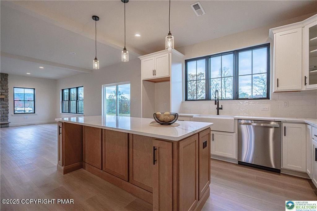 44 Regency. Brodheadsville, PA 18322