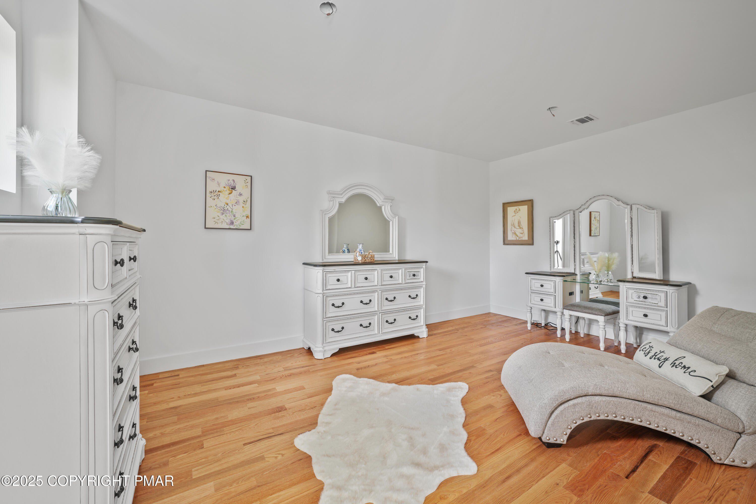 4 Gary Lane. Milford, PA 18337