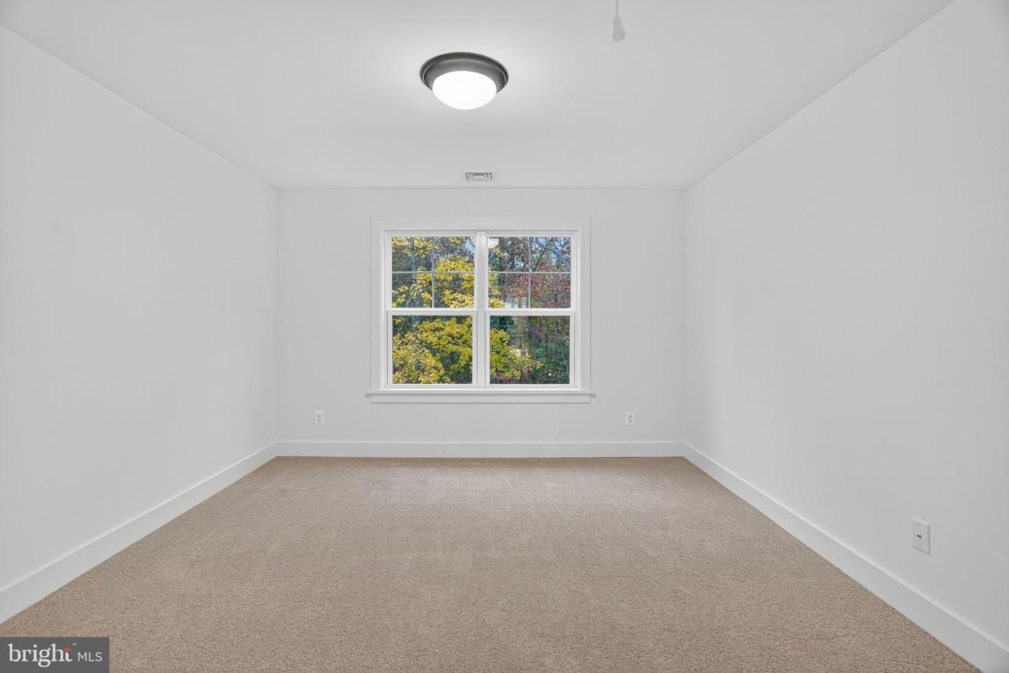 52 Wartman Rd. Collegeville, PA 19426